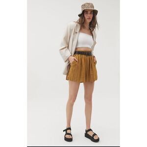 Urban outfitters Josie linen blend pull on shorts size medium mustard yellow
